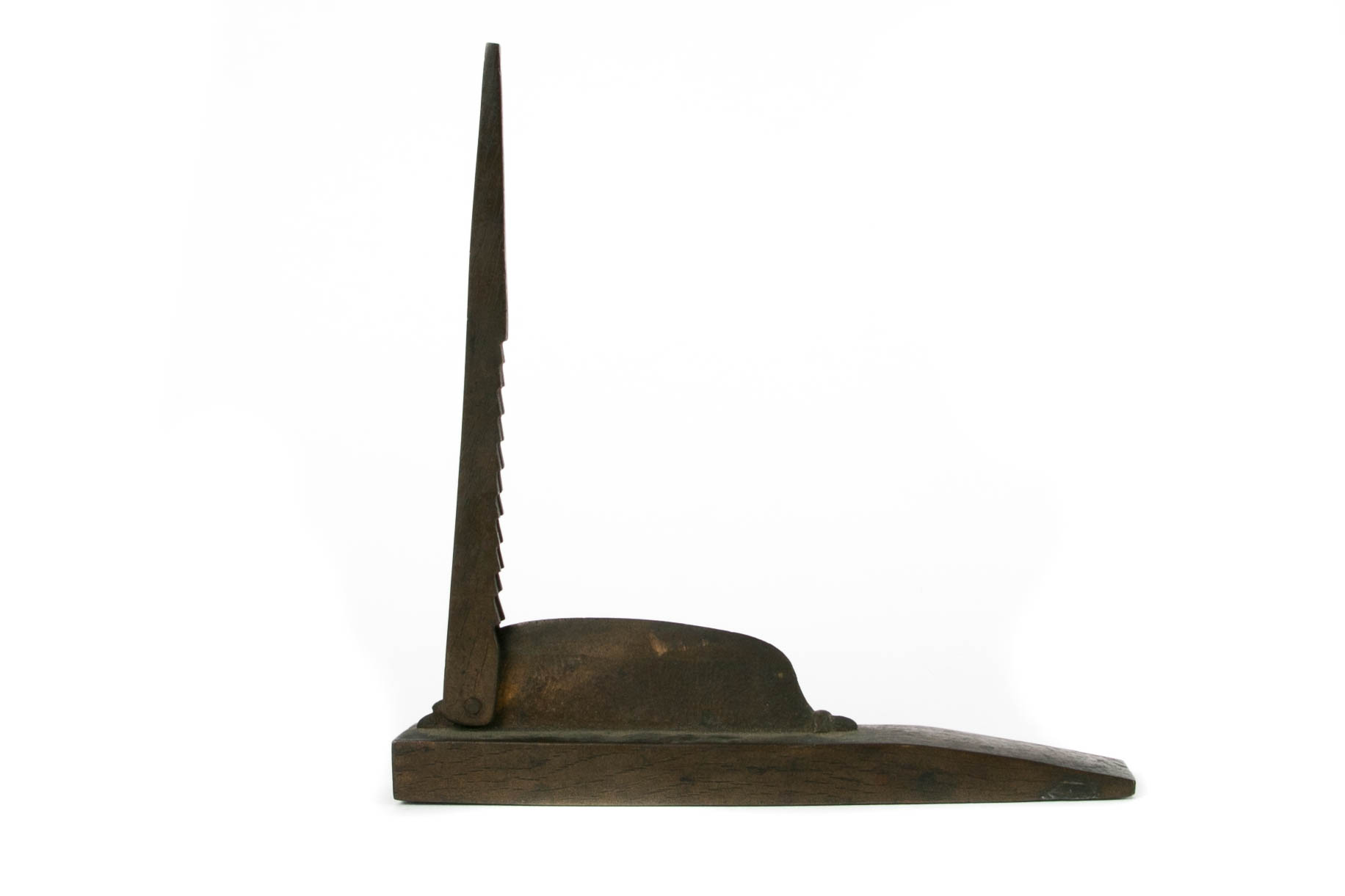 Vintage Serrated Slicer