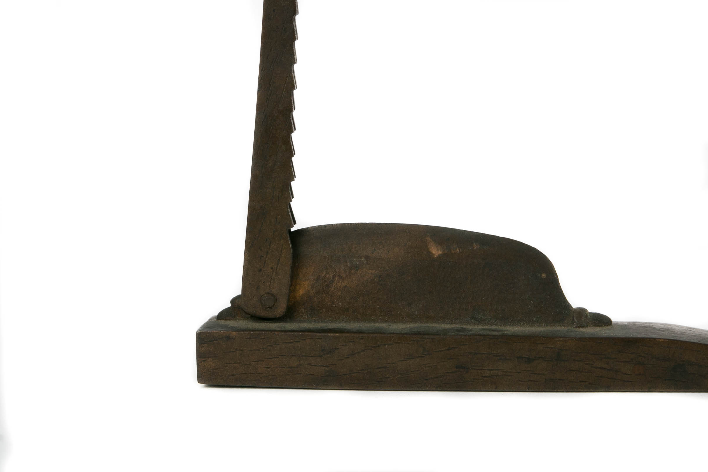 Vintage Serrated Slicer