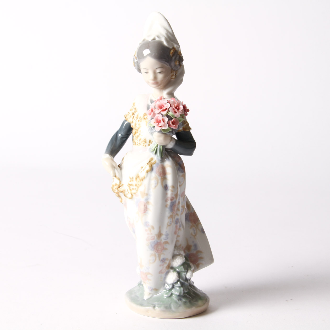 Lladro " Valencian Girl with Flowers" Figurine
