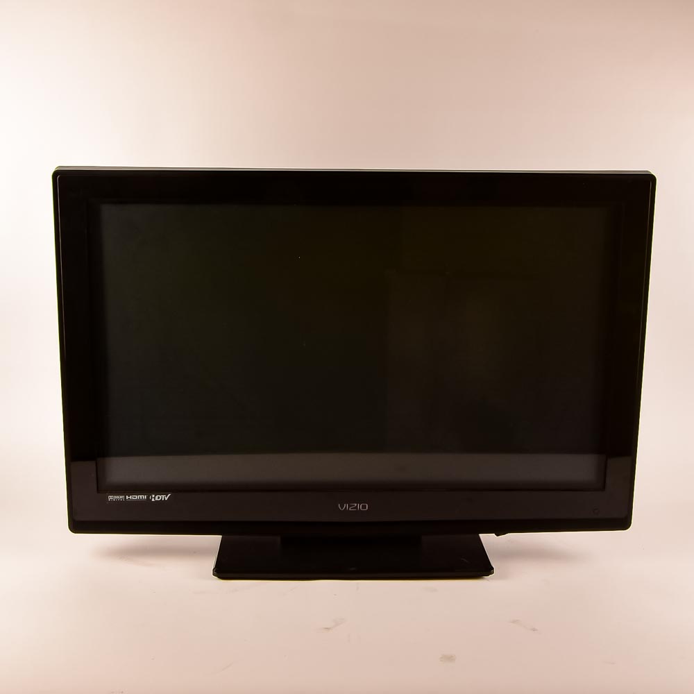 Dolby Digital HDMI Vizio 33" Television