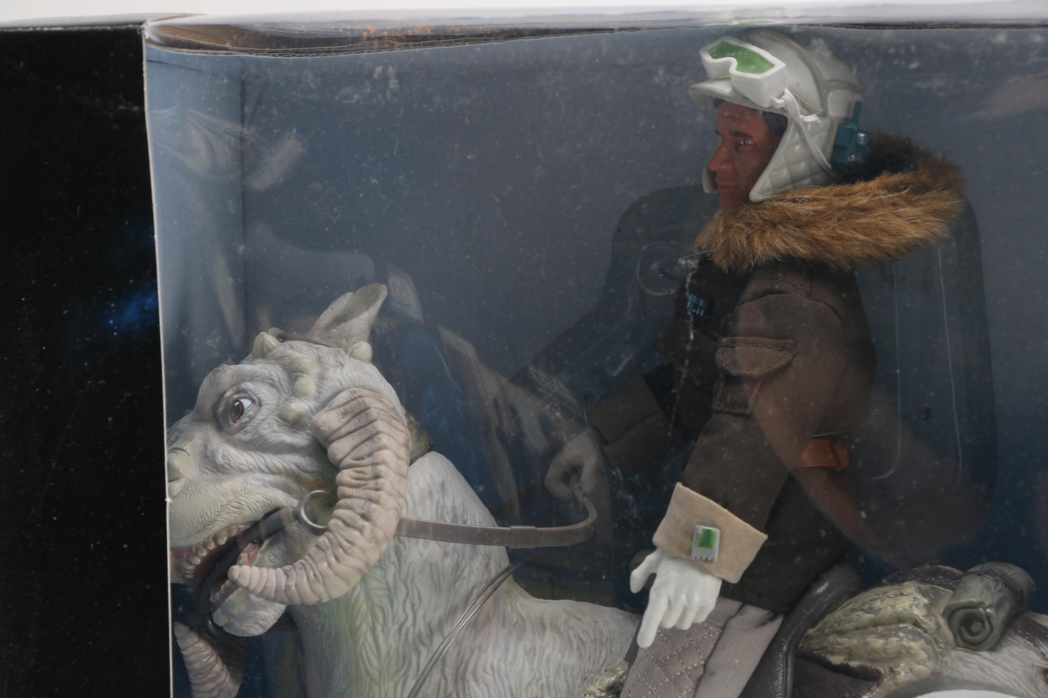 1997 Star Wars Kenner Figurines Including Han Solo & Tauntaun