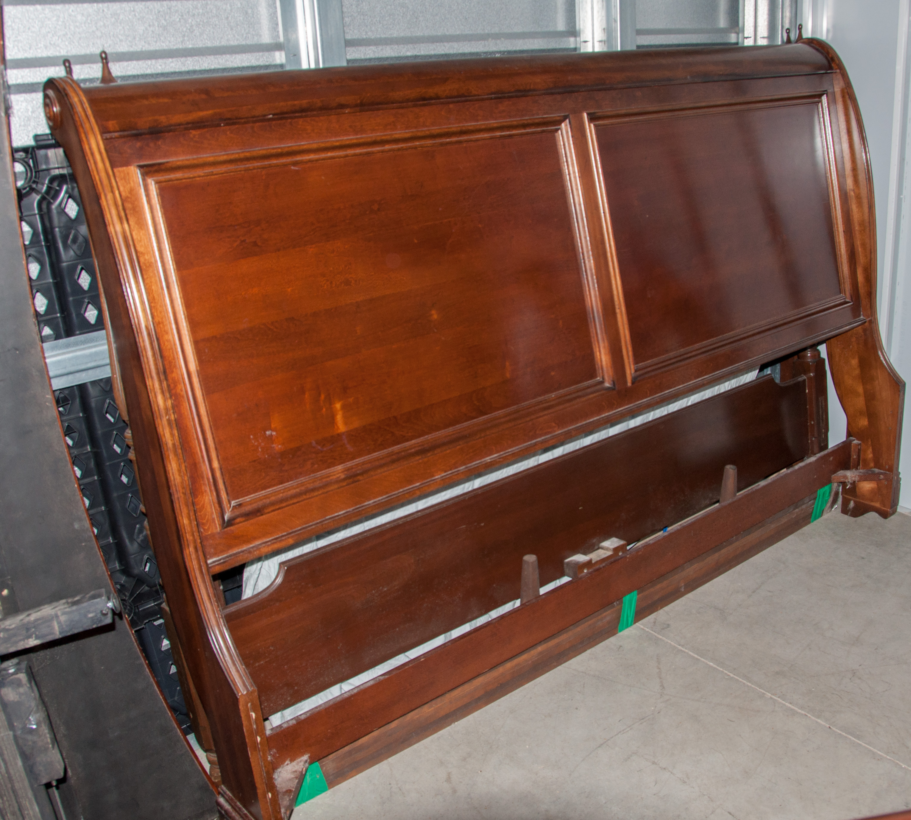 Queen Cherry Wood Sleigh Bed