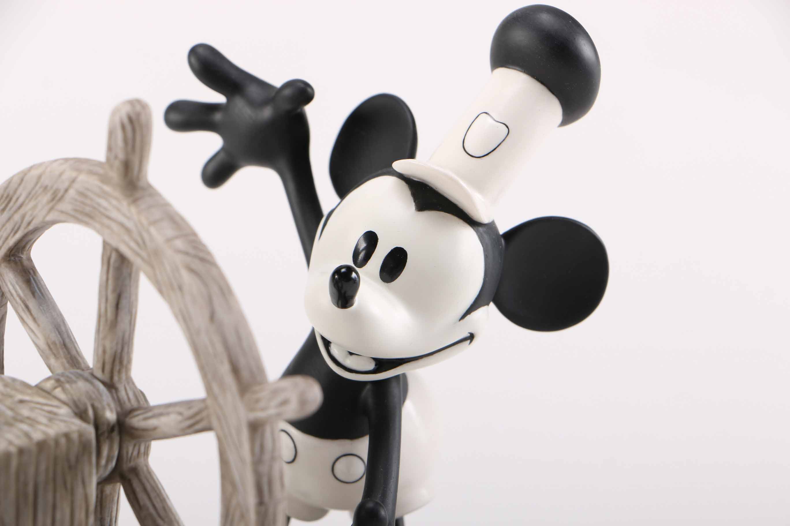 Walt Disney Classics "Steamboat Willie" Figurine