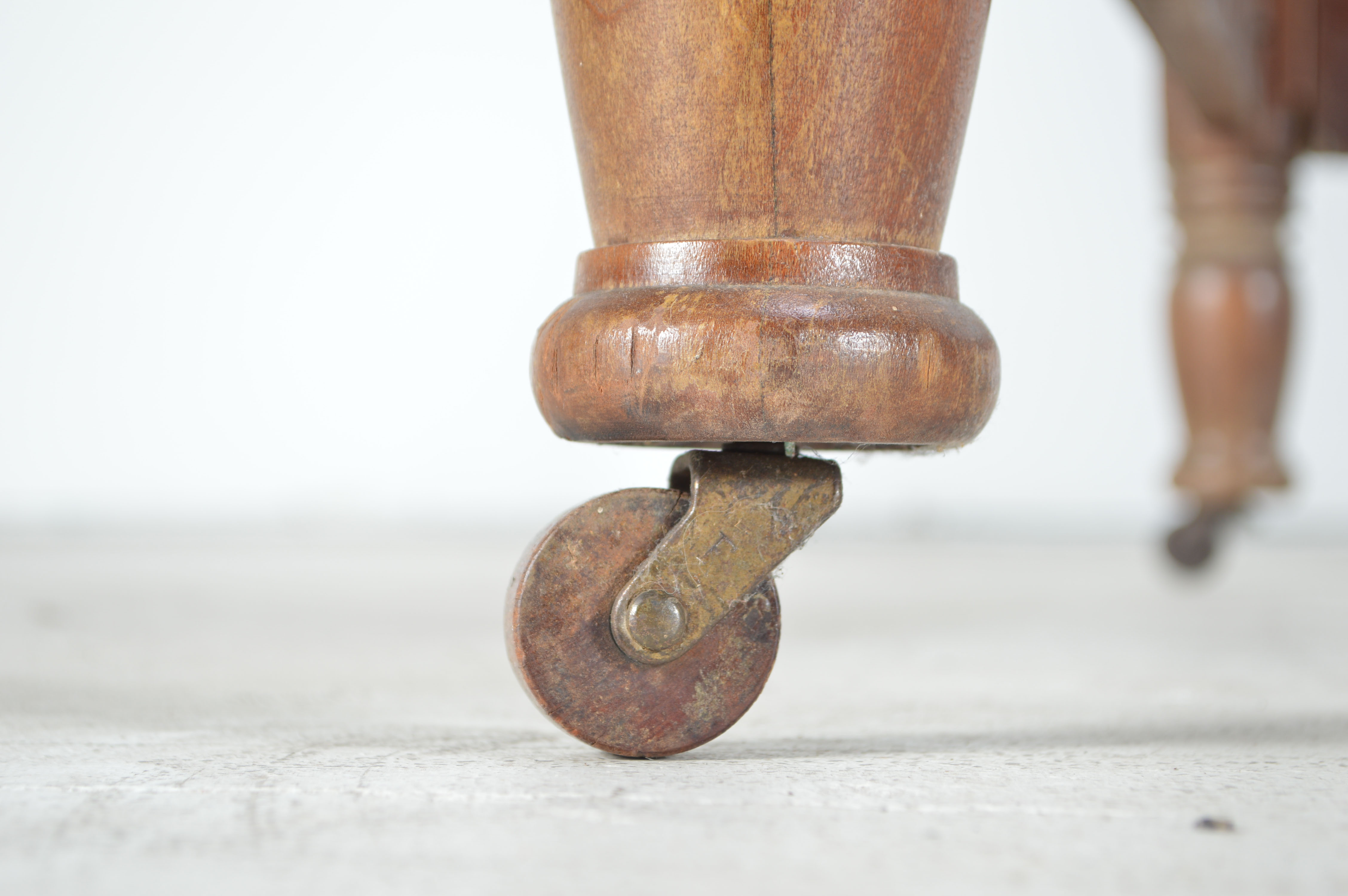 Vintage Chippendale Style Twin Bed Frame