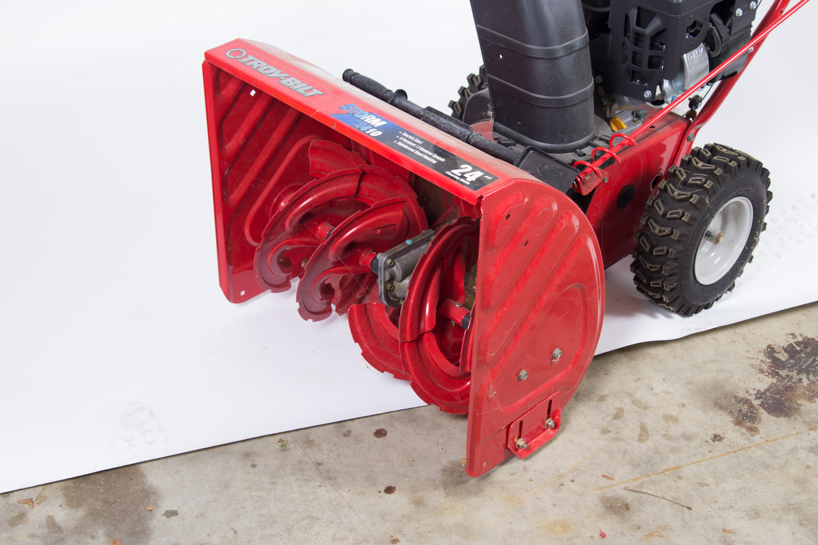 Troy-Bilt Storm 2410 Snowblower