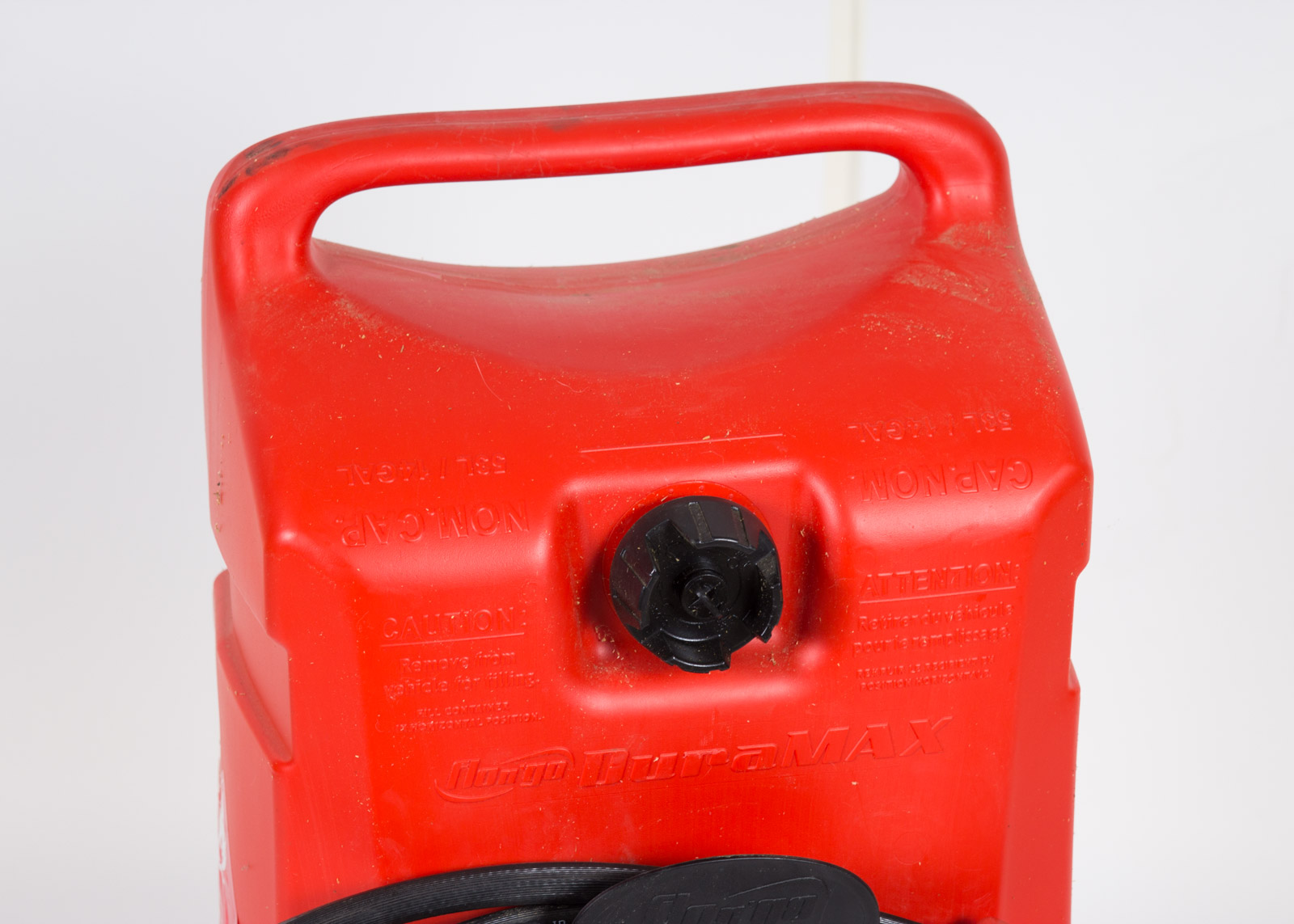 Flon'Go DuraMax Rolling 14 Gallon Gas Can with Gravity Feed Hose