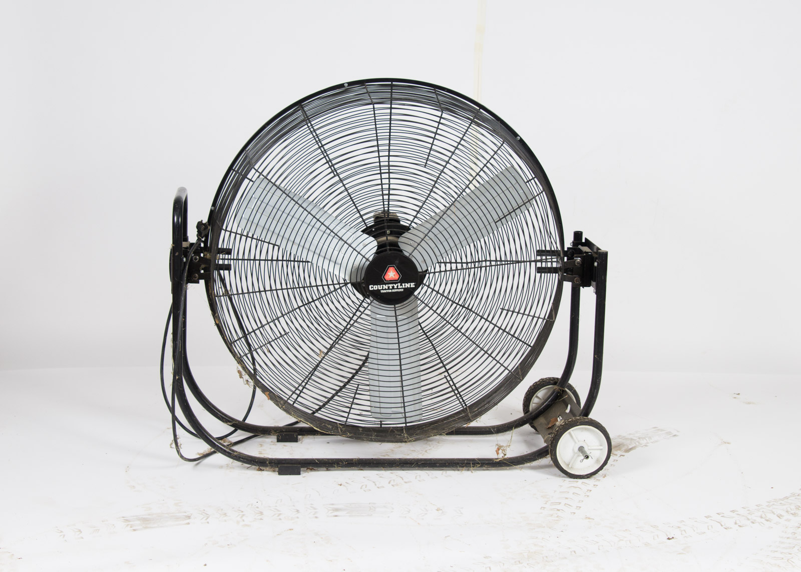 Tractor Supply Co. County Line Floor Fan on Wheels