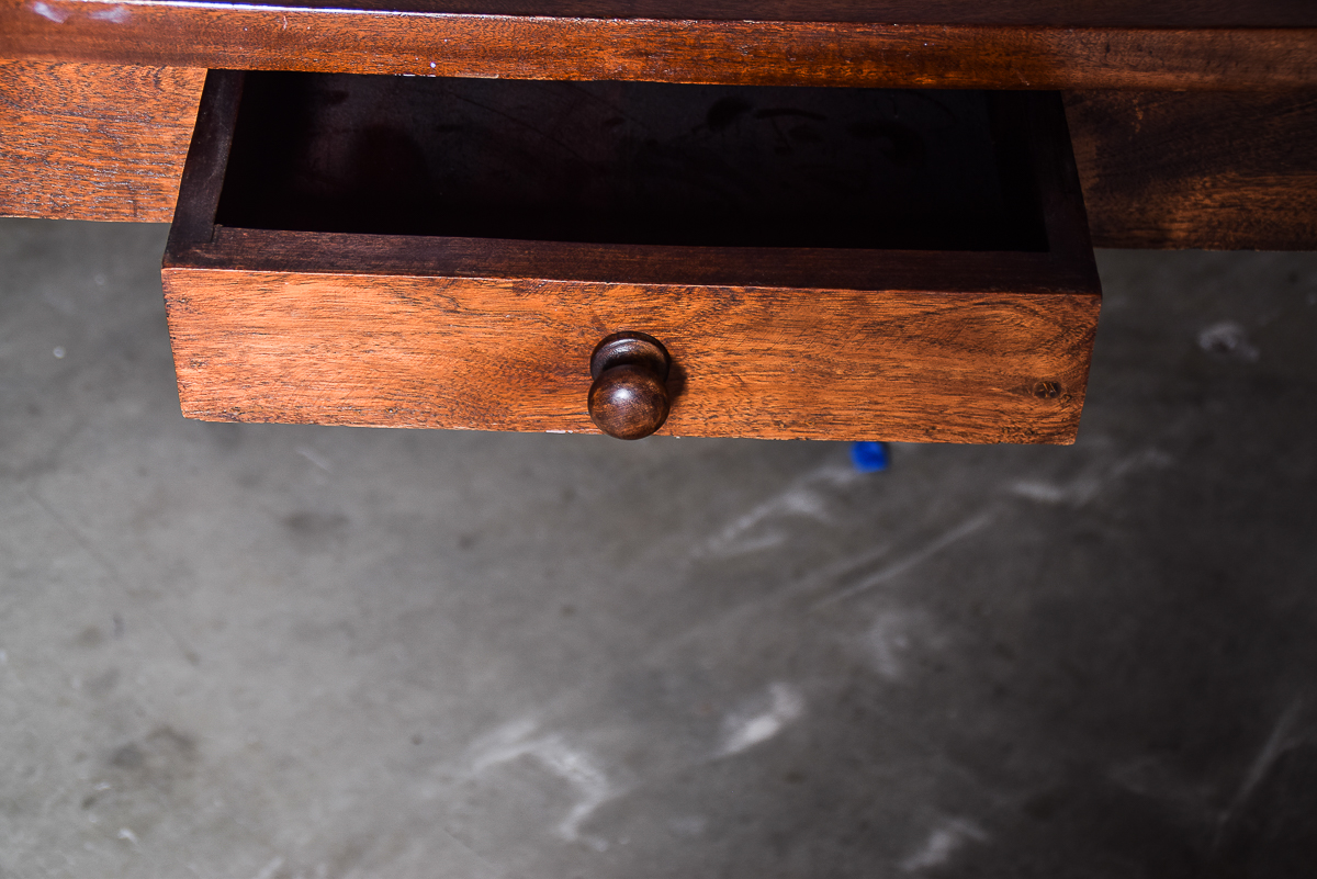 Dining Room Table with Two Extension Leaves