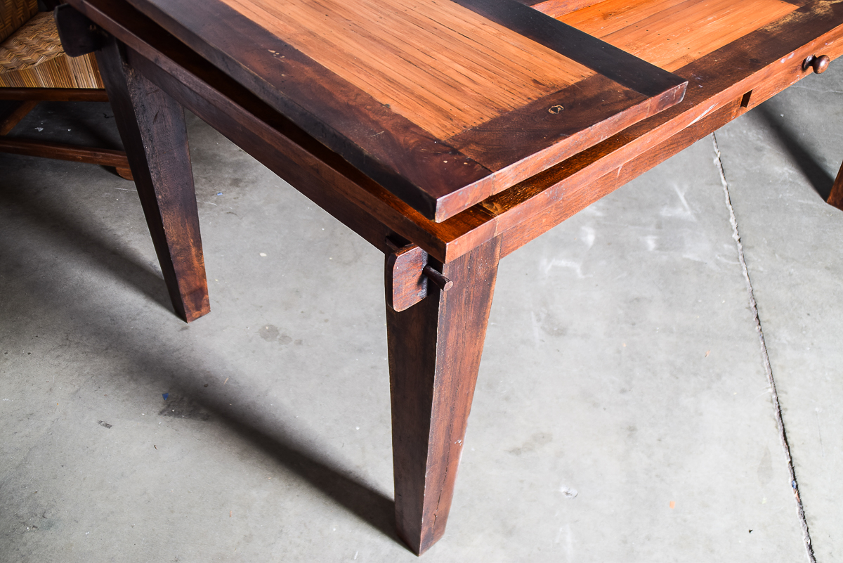 Dining Room Table with Two Extension Leaves