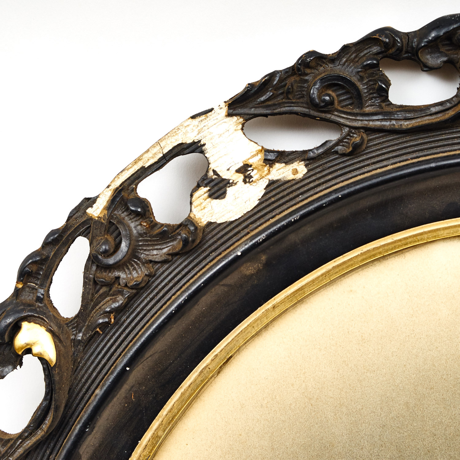 Pair of Vintage Framed Pictures in Black Oval Frames