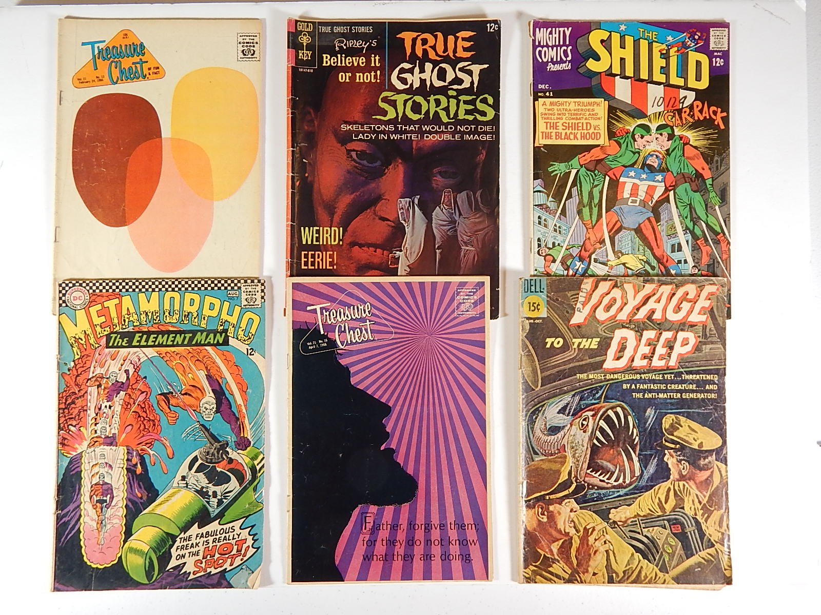 Sixty-One 1960s Silver Age Comic Books