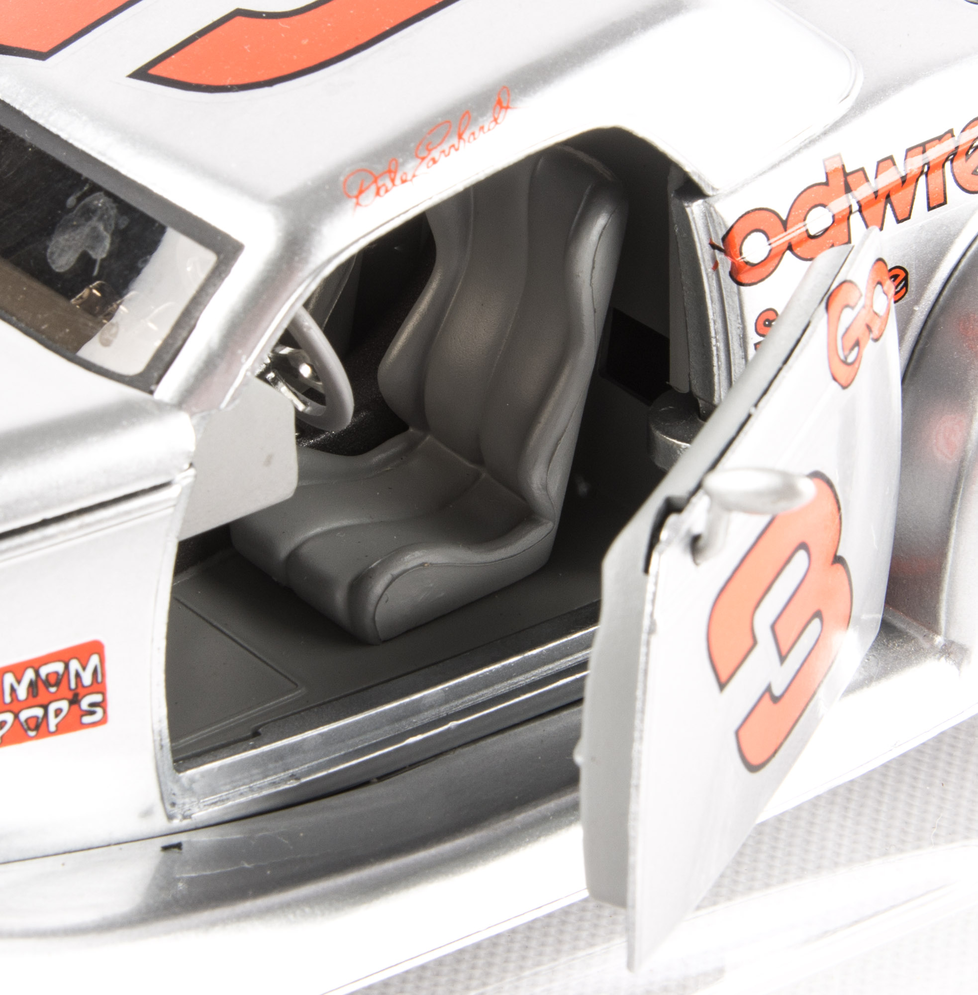 Dale Earnhardt  Sr. #3 Goodwrench Classic Car Collection