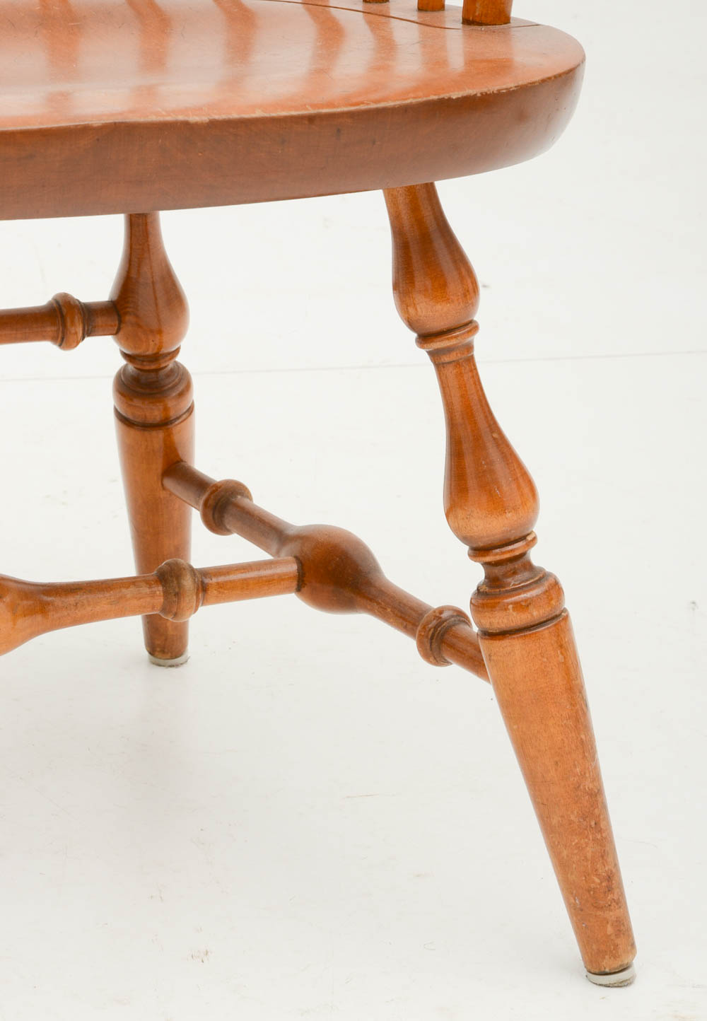 Vintage Windsor Style Nichols and Stone Maple Dining Chairs