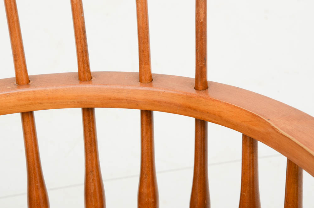 Vintage Windsor Style Nichols and Stone Maple Dining Chairs