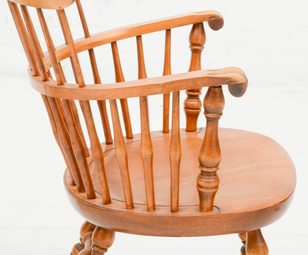 Vintage Windsor Style Nichols and Stone Maple Dining Chairs