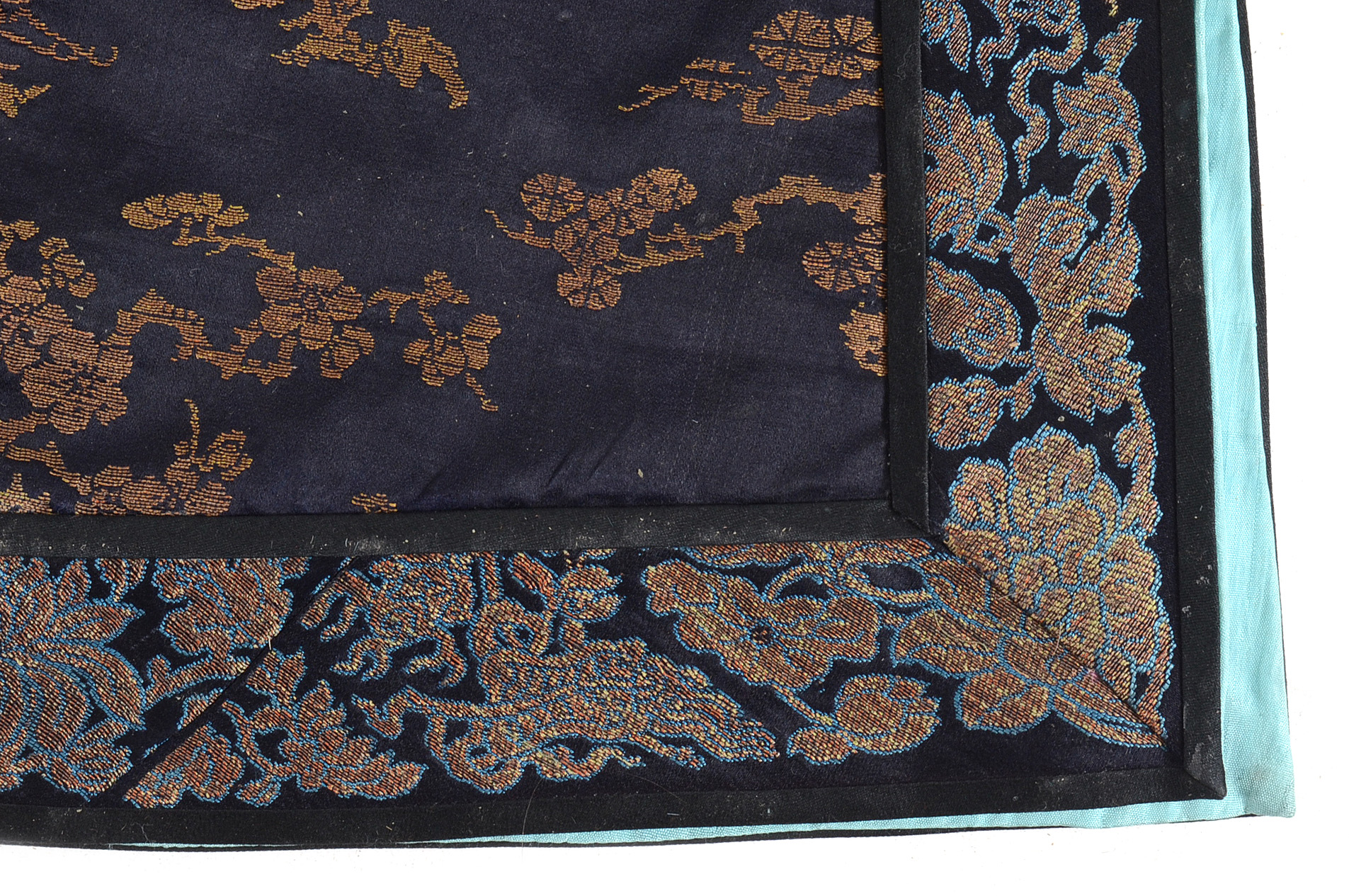 Women's 19th Century Chinese Qing Dynasty Hand Embroidered Silk Robe