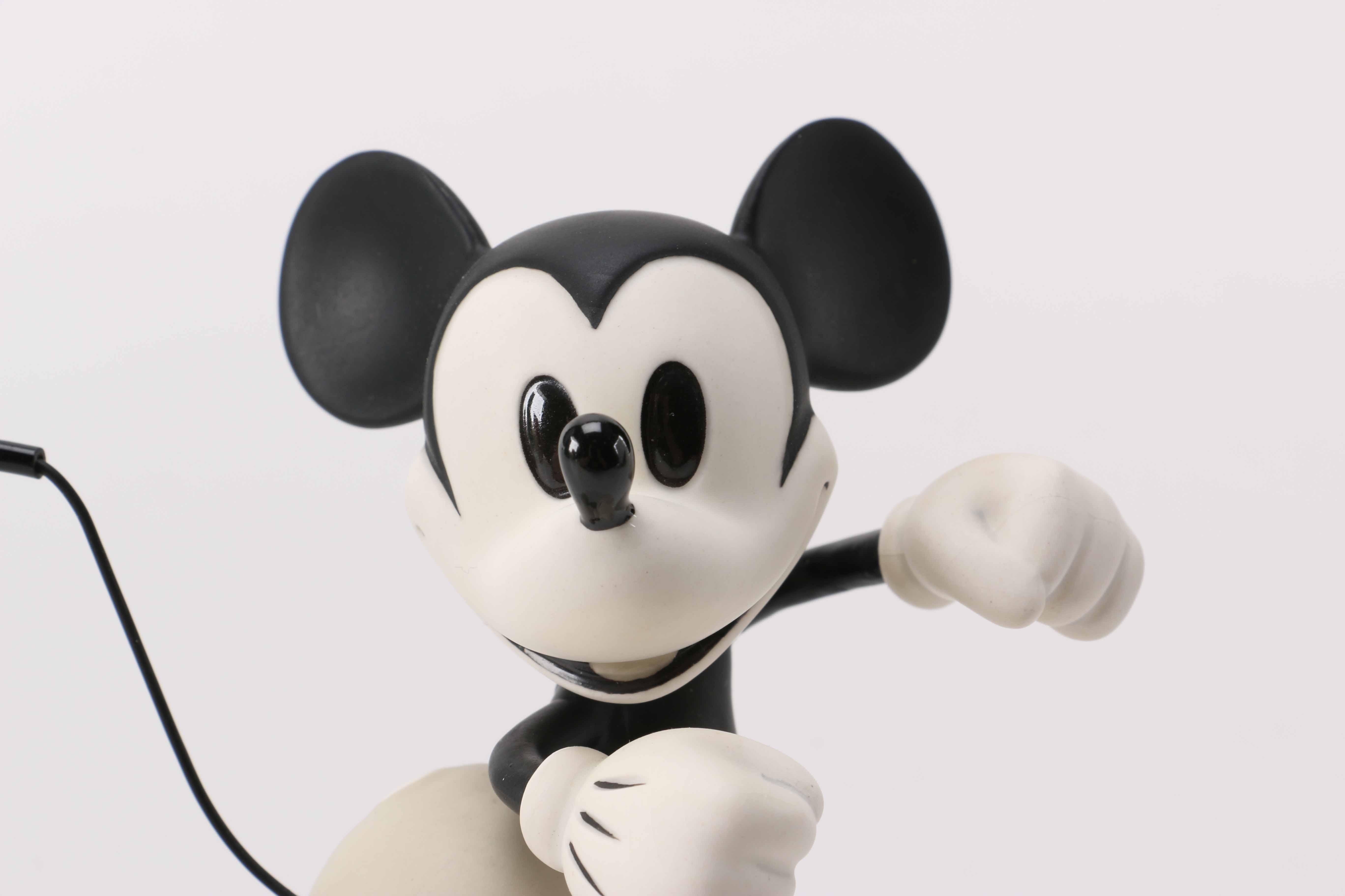 Walt Disney Classics "Hey Minnie, Wanna Go Steppin'?" Figurine