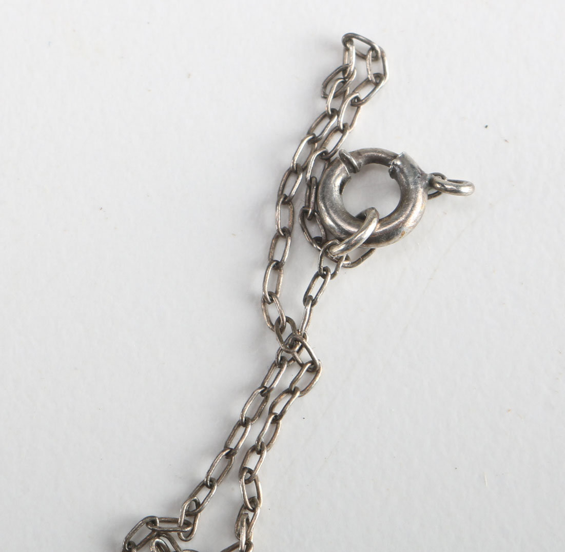 Navajo Naja Sterling Necklace with a Carved Pendant with Necklace