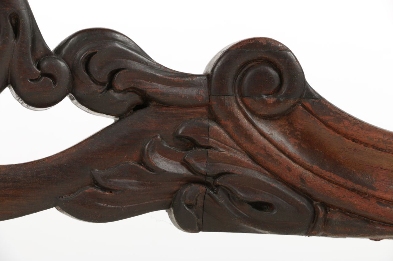 Fine American Rococo Revival Rosewood Etagère / Console Table