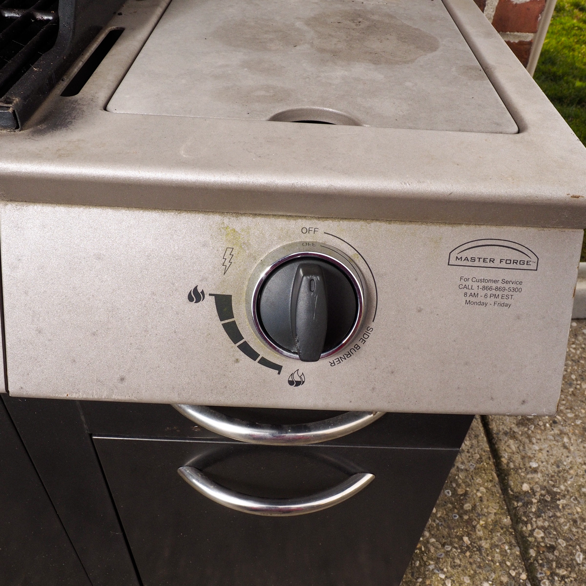 Master Forge Gas Grill