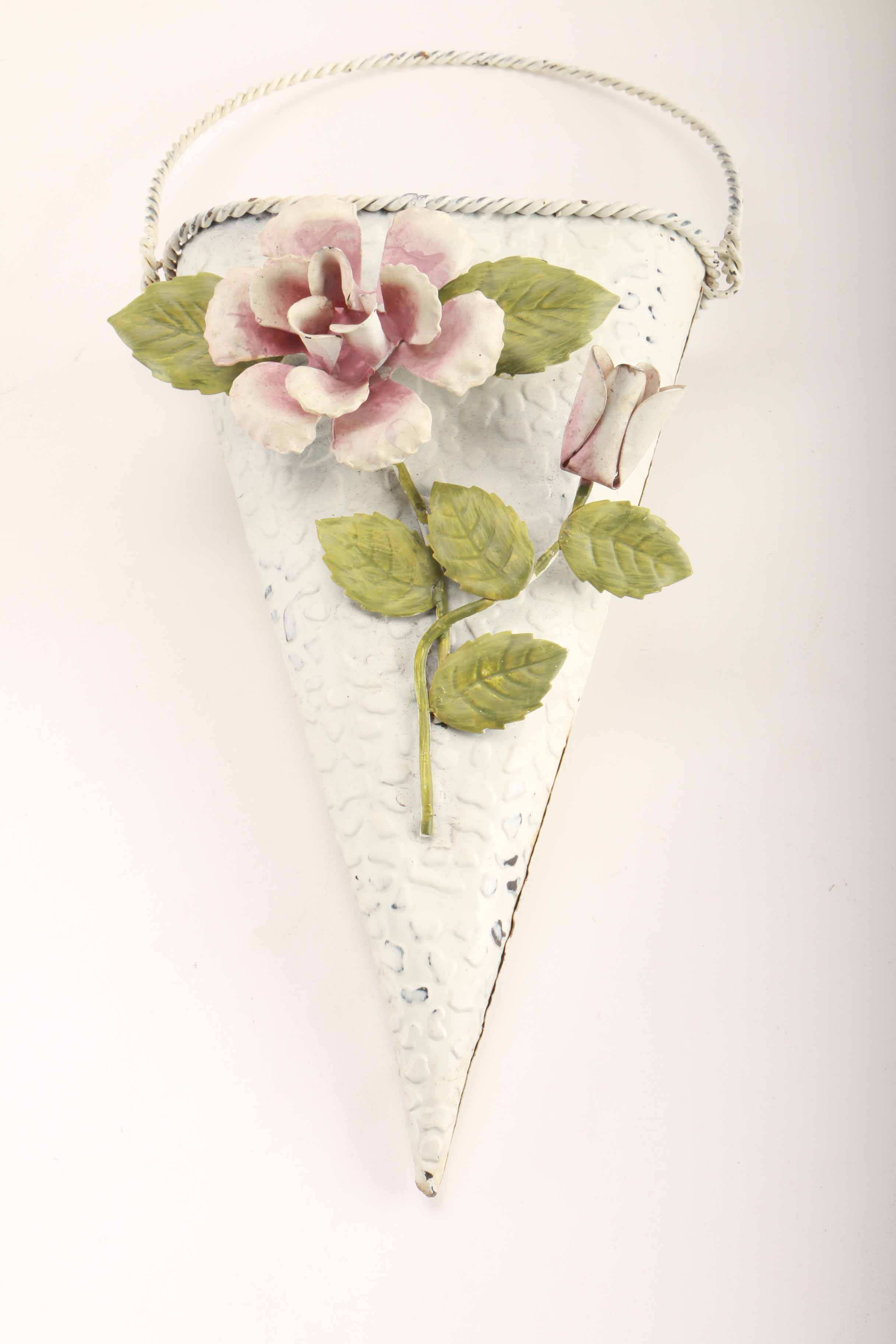 Metal Wall Hanging Sign and Planters