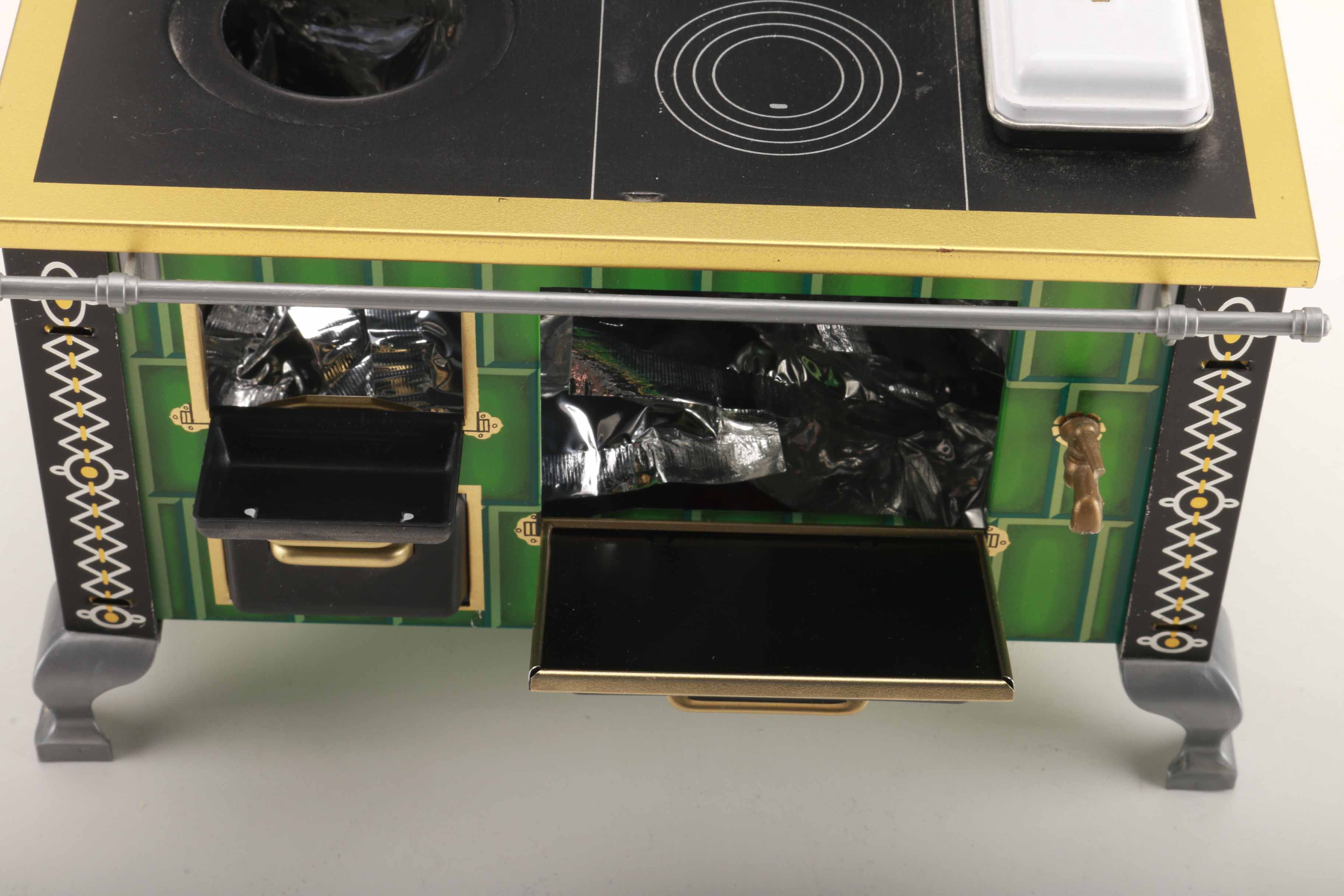 Western German Schopper Functioning Toy Stove