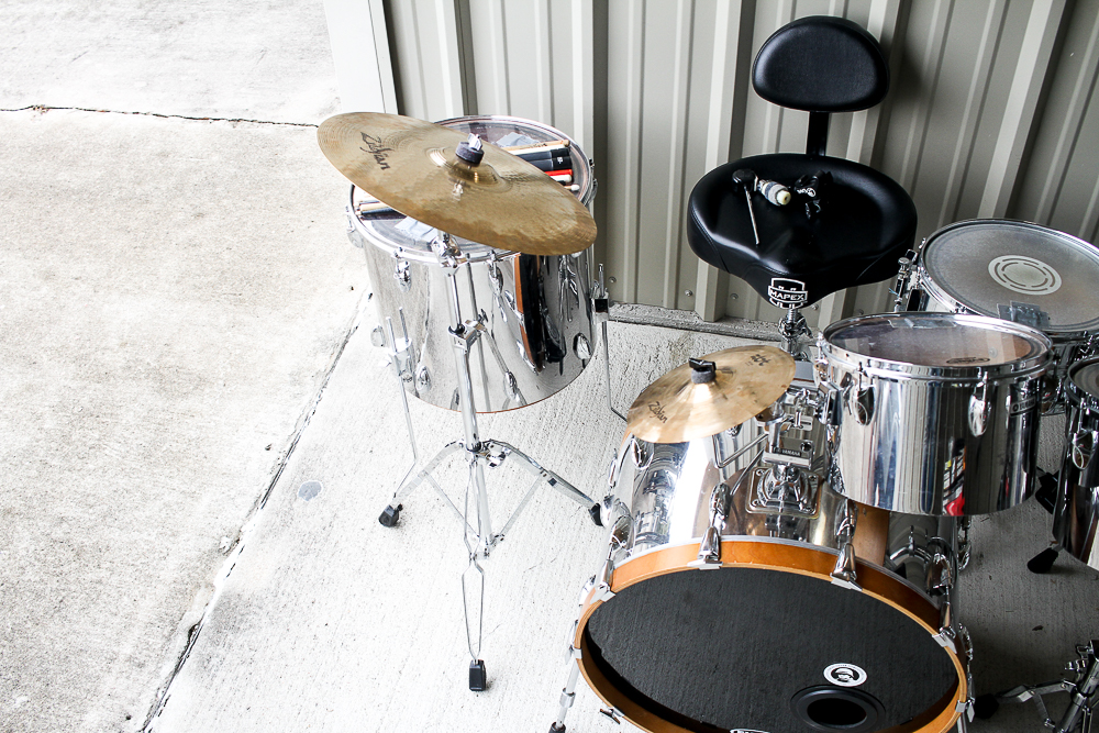 Yamaha Drum Set With Accessories Including Drum Heads
