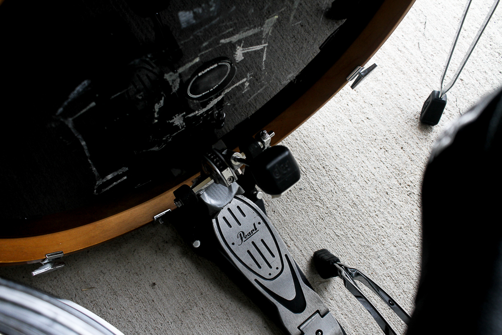 Yamaha Drum Set With Accessories Including Drum Heads