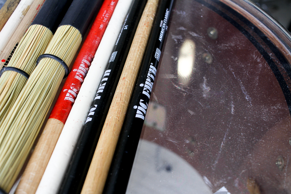 Yamaha Drum Set With Accessories Including Drum Heads