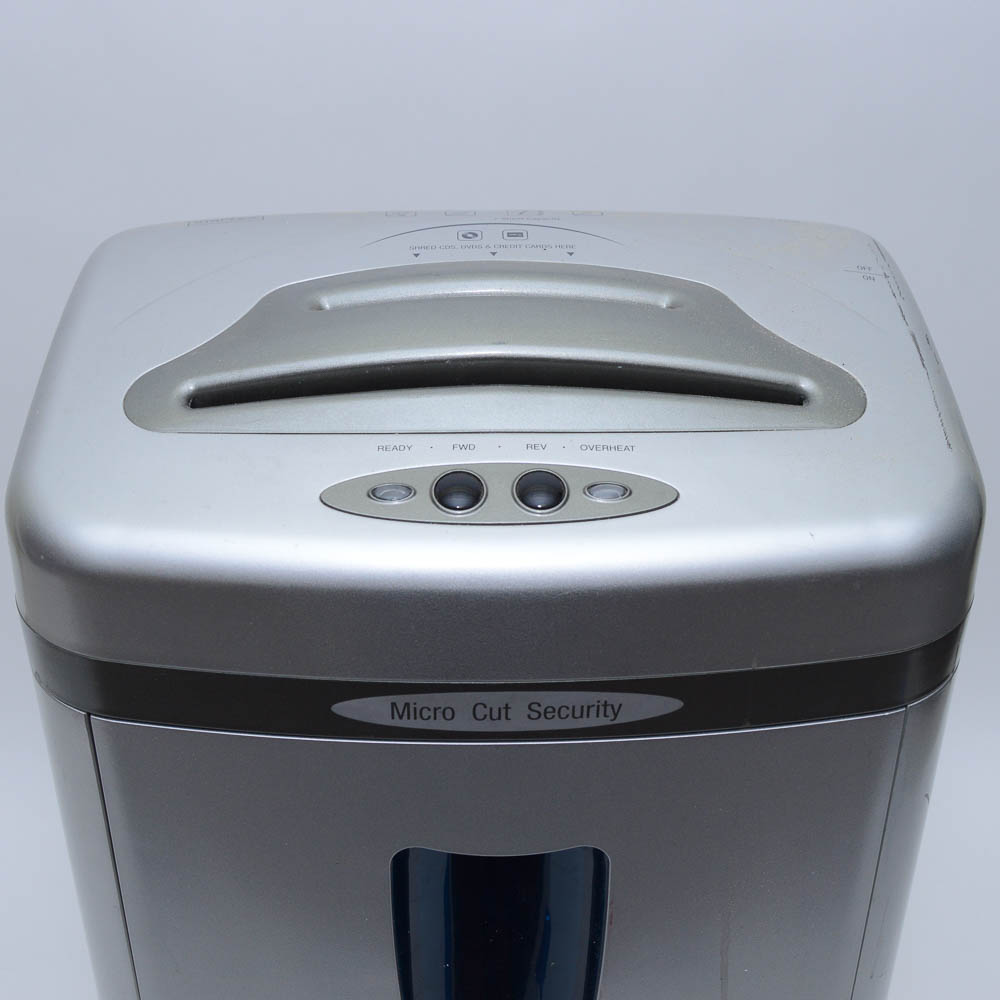 Staples Paper Shredder