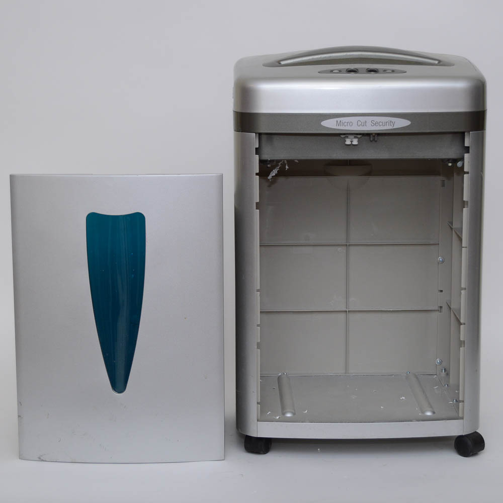 Staples Paper Shredder