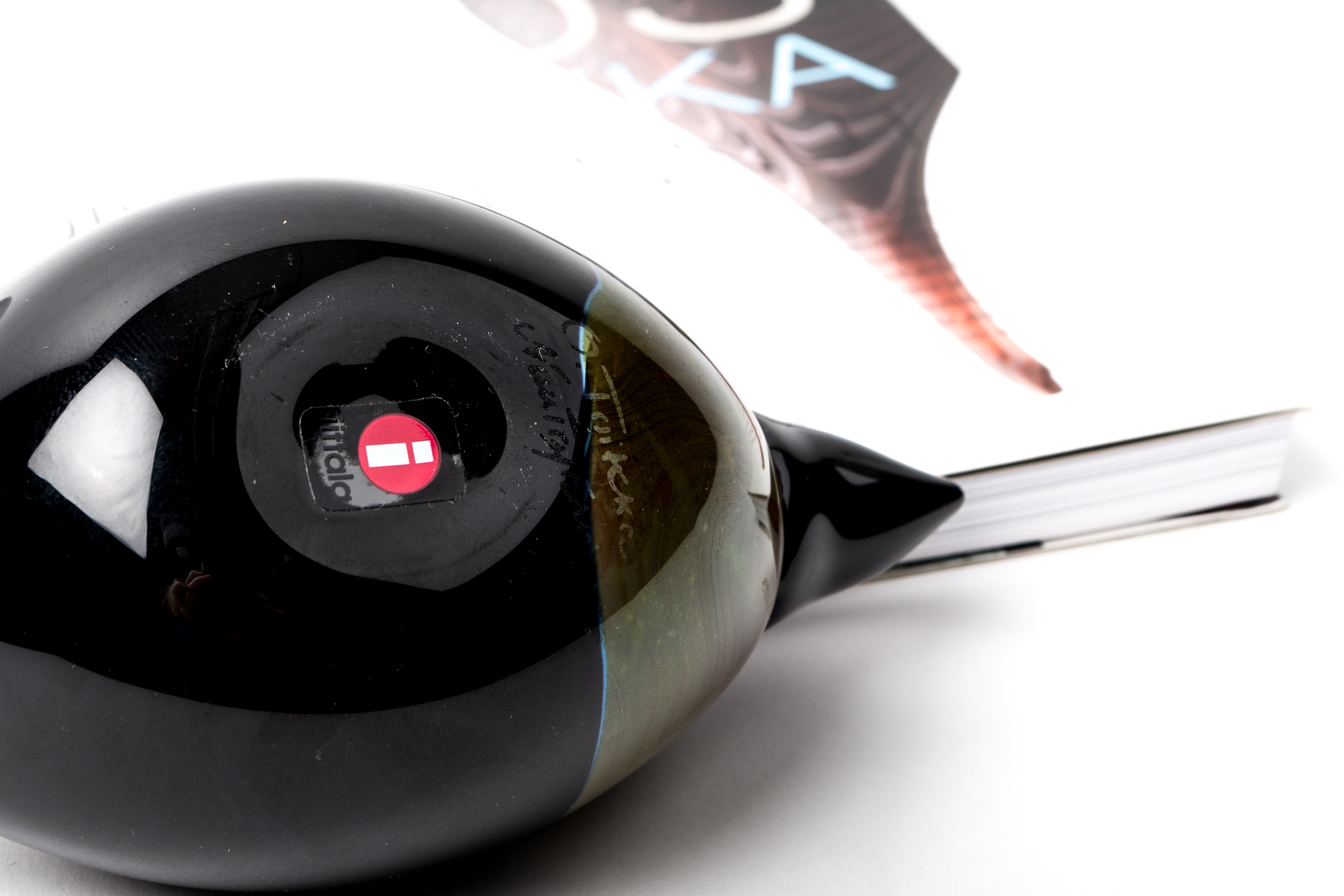 Oiva Toikka Signed Iittala Glass Bird Figurines and Oiva Toikka Book