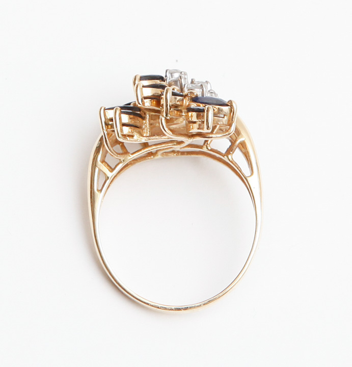 Sapphire and Diamond Spray Ring