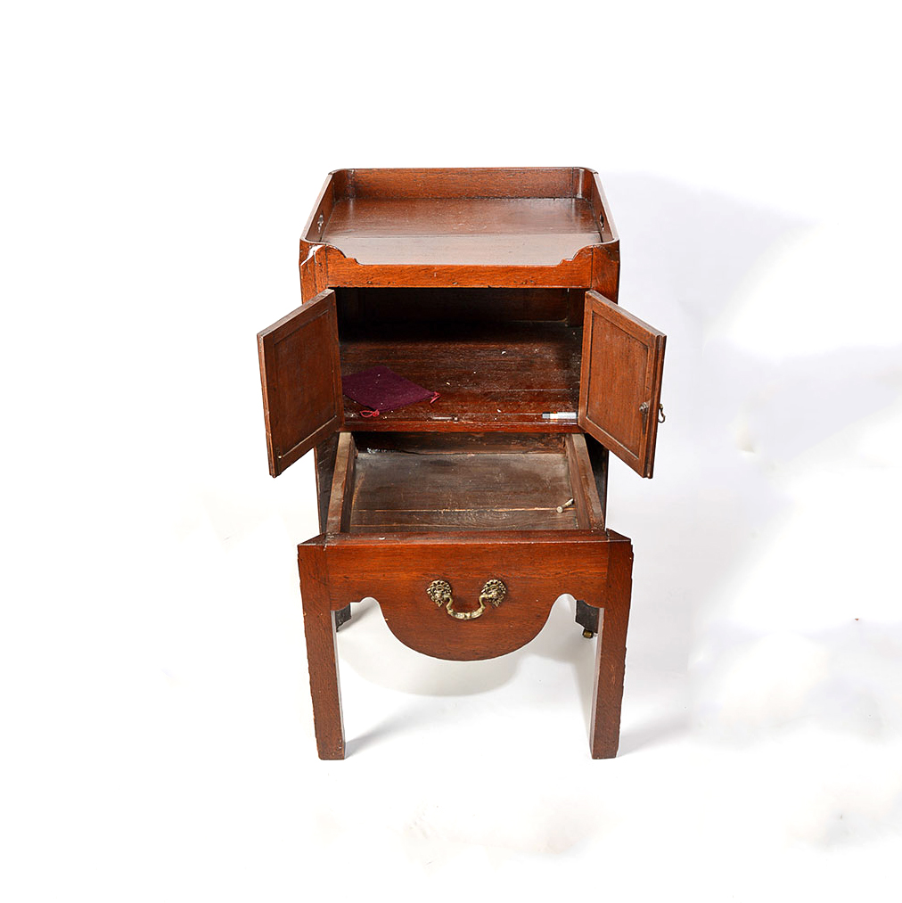 Late 18th Century George III Commode Stand