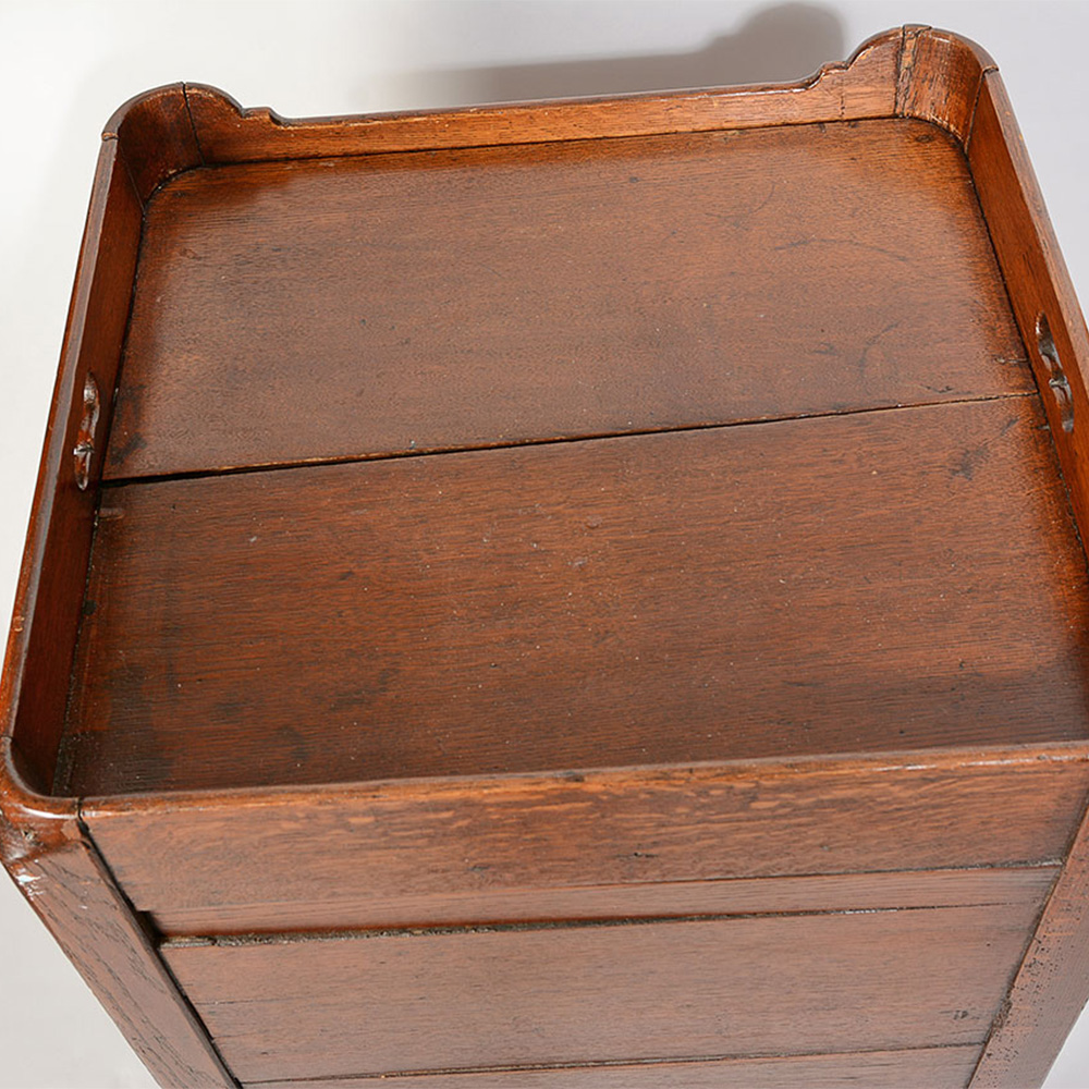 Late 18th Century George III Commode Stand