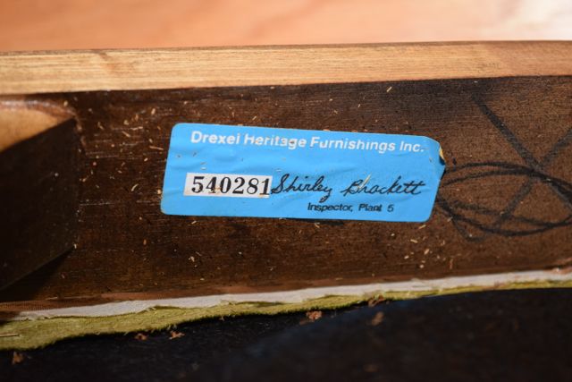 Drexel Queen Anne Style Dining Table with Chairs