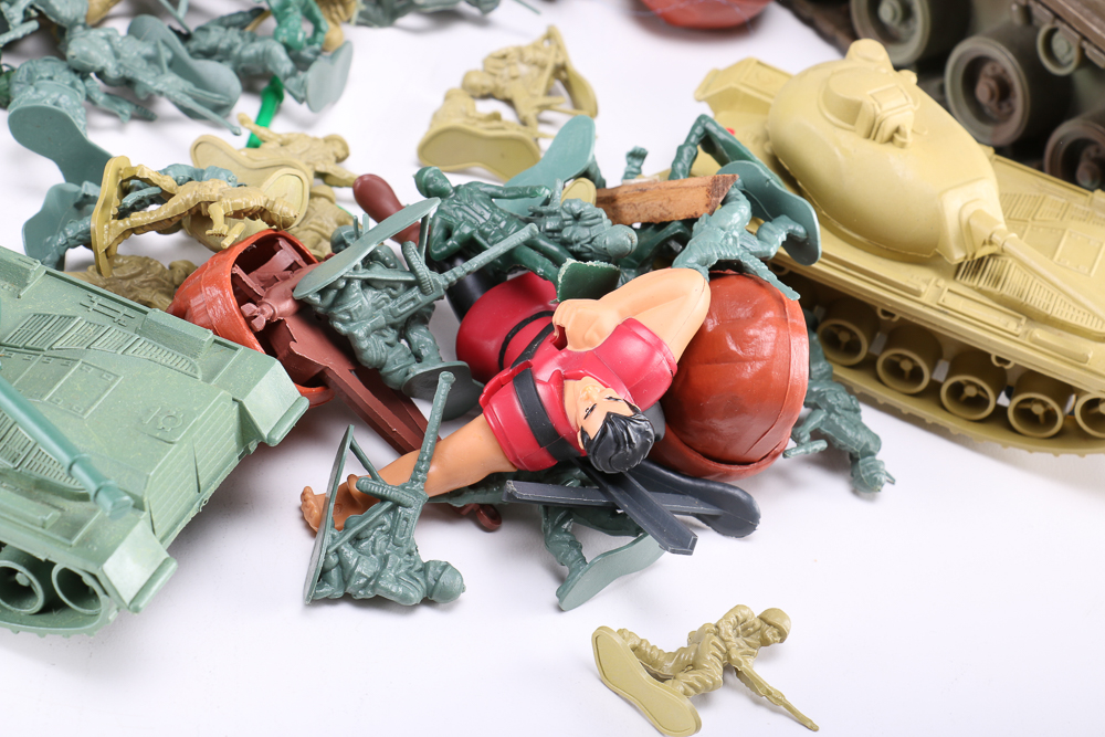 Vintage Plastic Army Toys