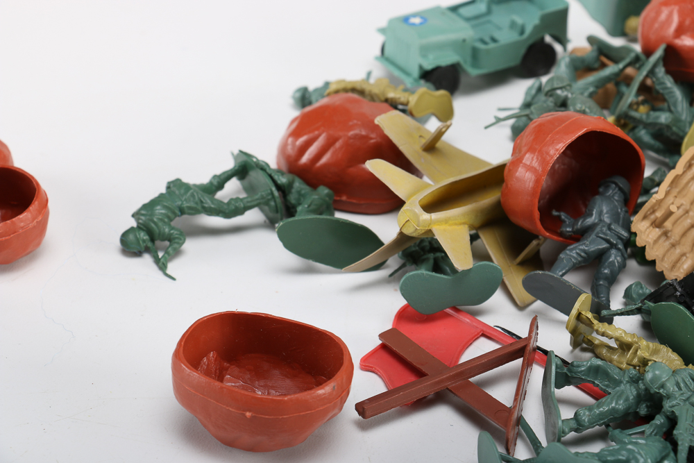 Vintage Plastic Army Toys