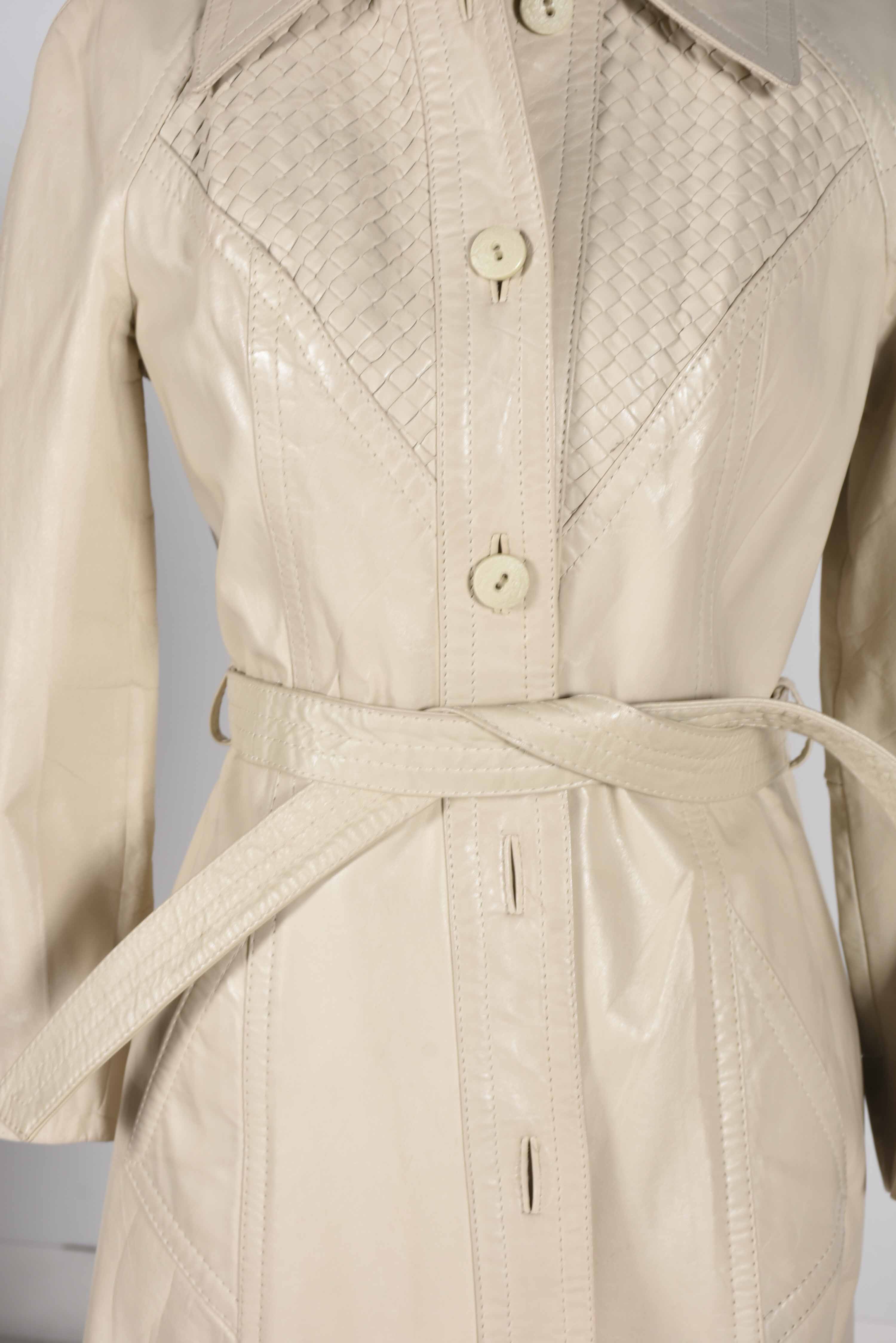 1970s Suburban Heritage Women's Leather Trench Coat