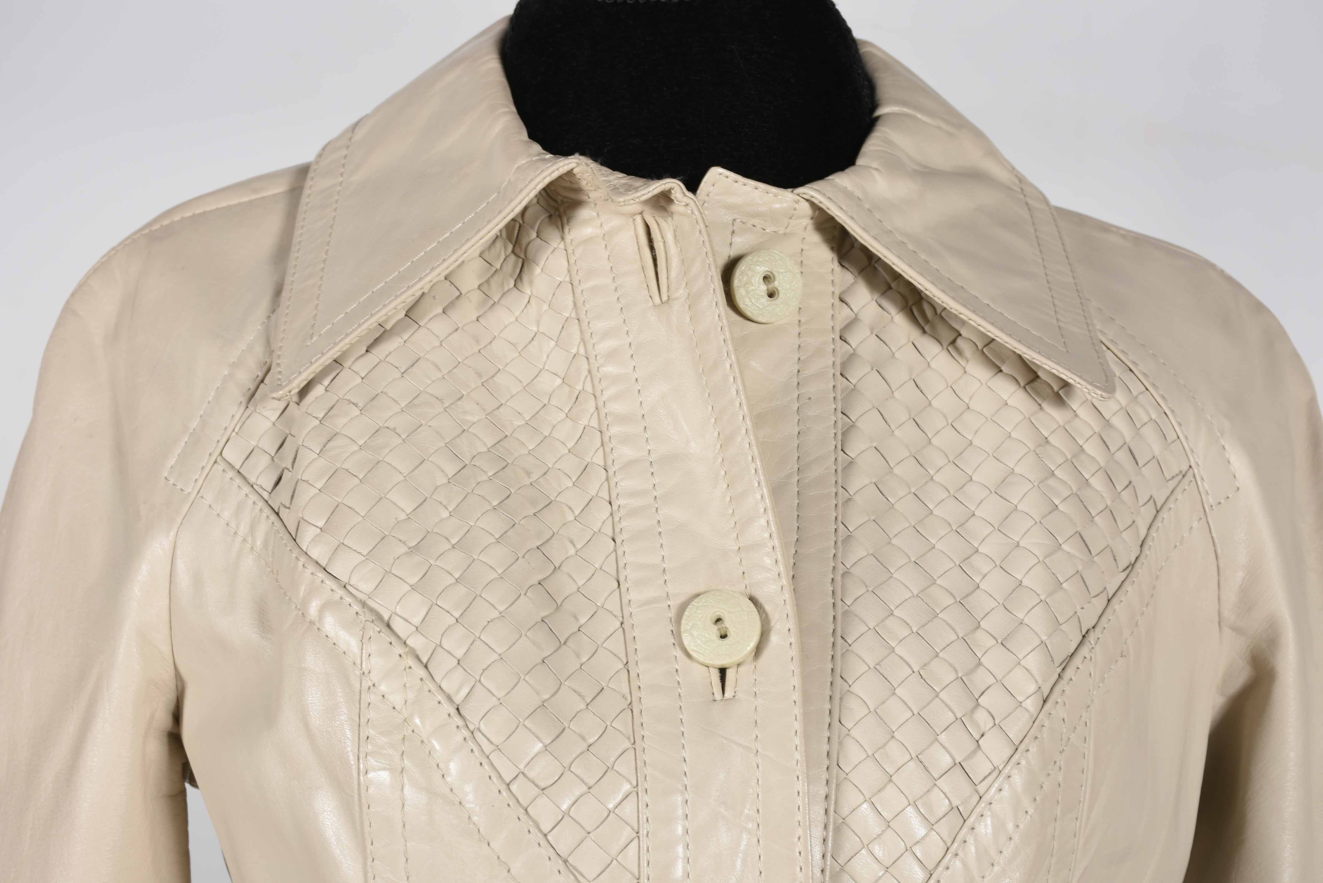 1970s Suburban Heritage Women's Leather Trench Coat