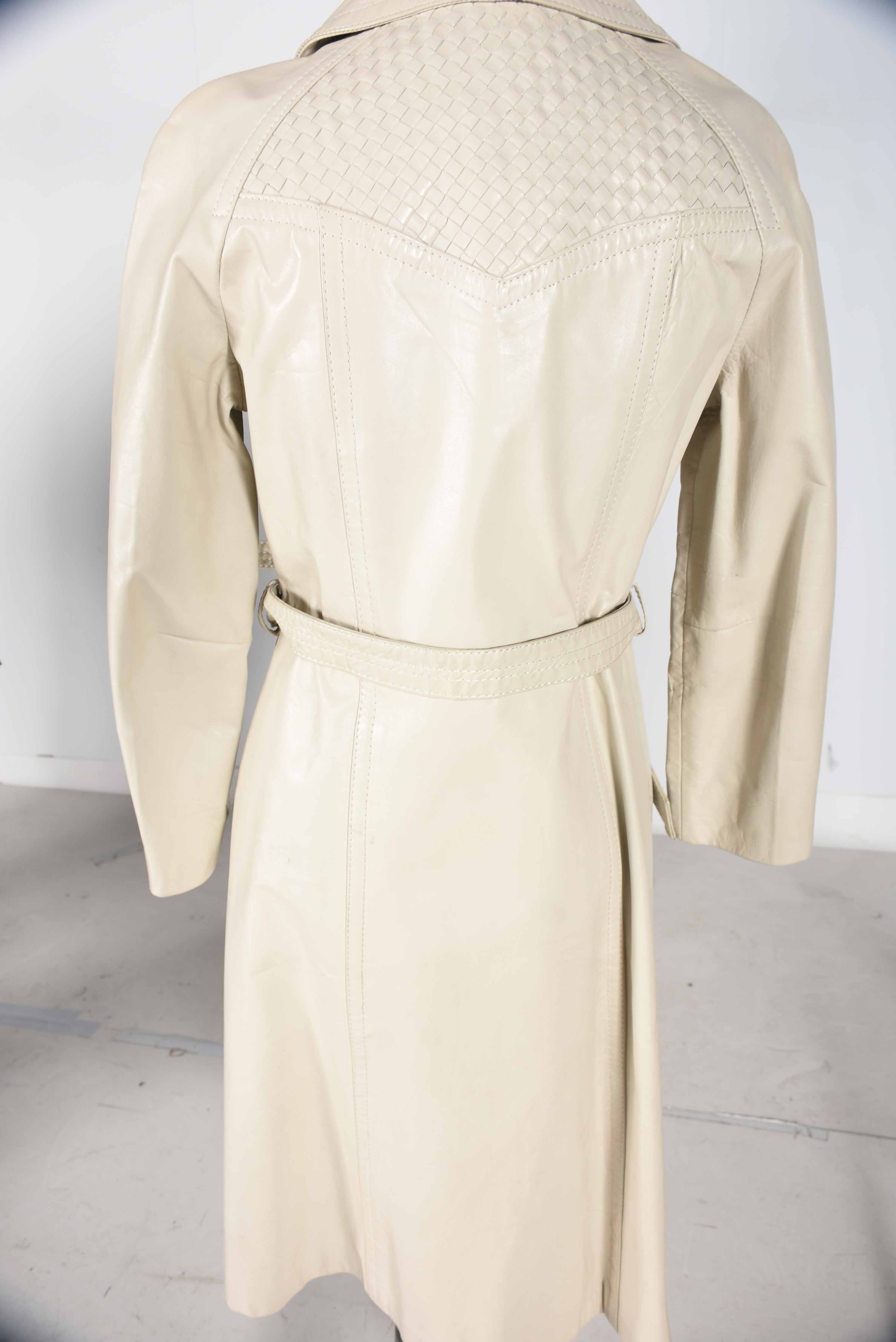 1970s Suburban Heritage Women's Leather Trench Coat