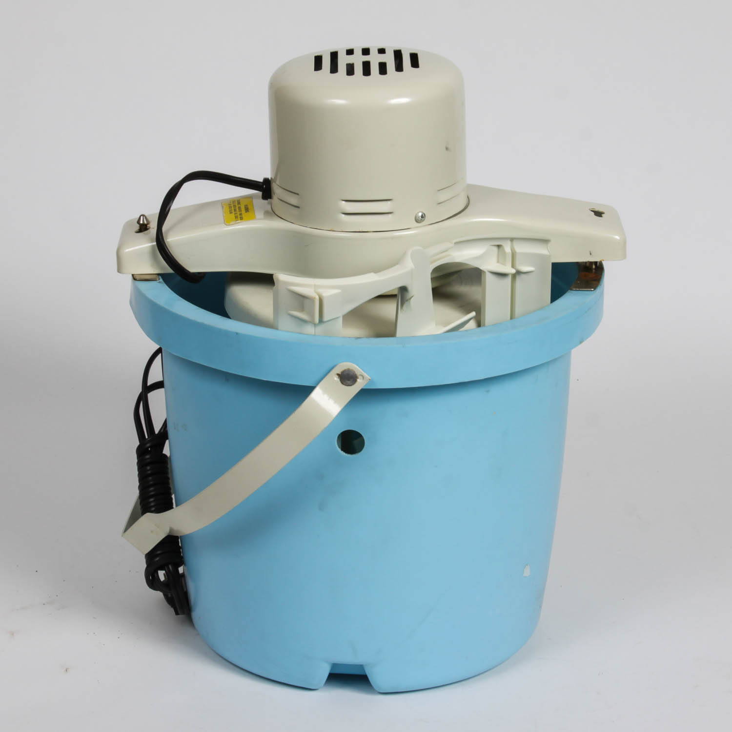 Circa 1960s to 1970s Proctor-Silex Ice Cream Maker