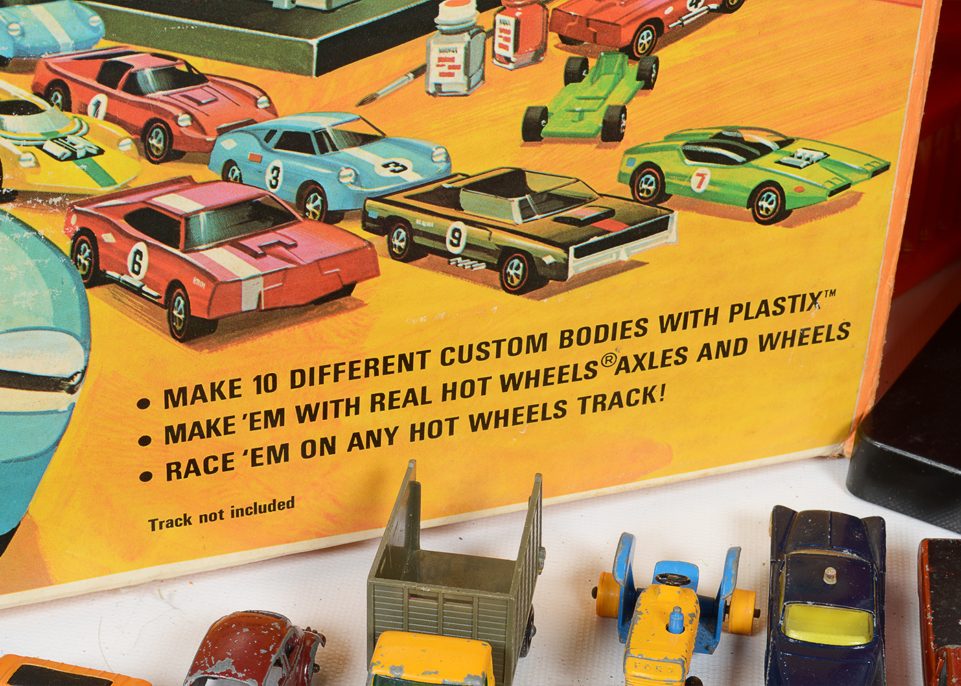 Hot Wheels Factory and Talking Service Center with Cars