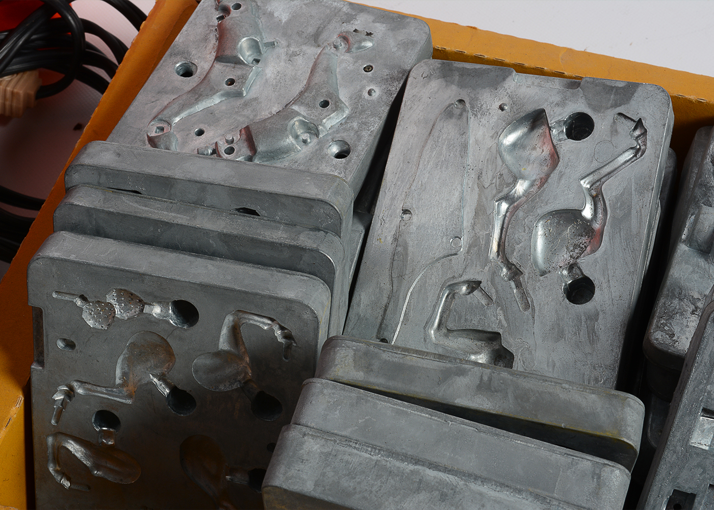 Hot Wheels Factory and Talking Service Center with Cars