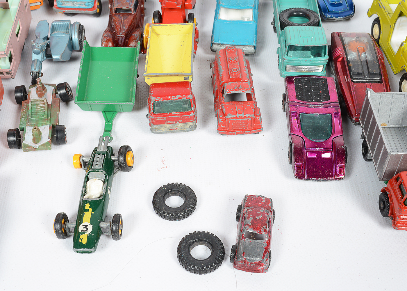 Hot Wheels Factory and Talking Service Center with Cars