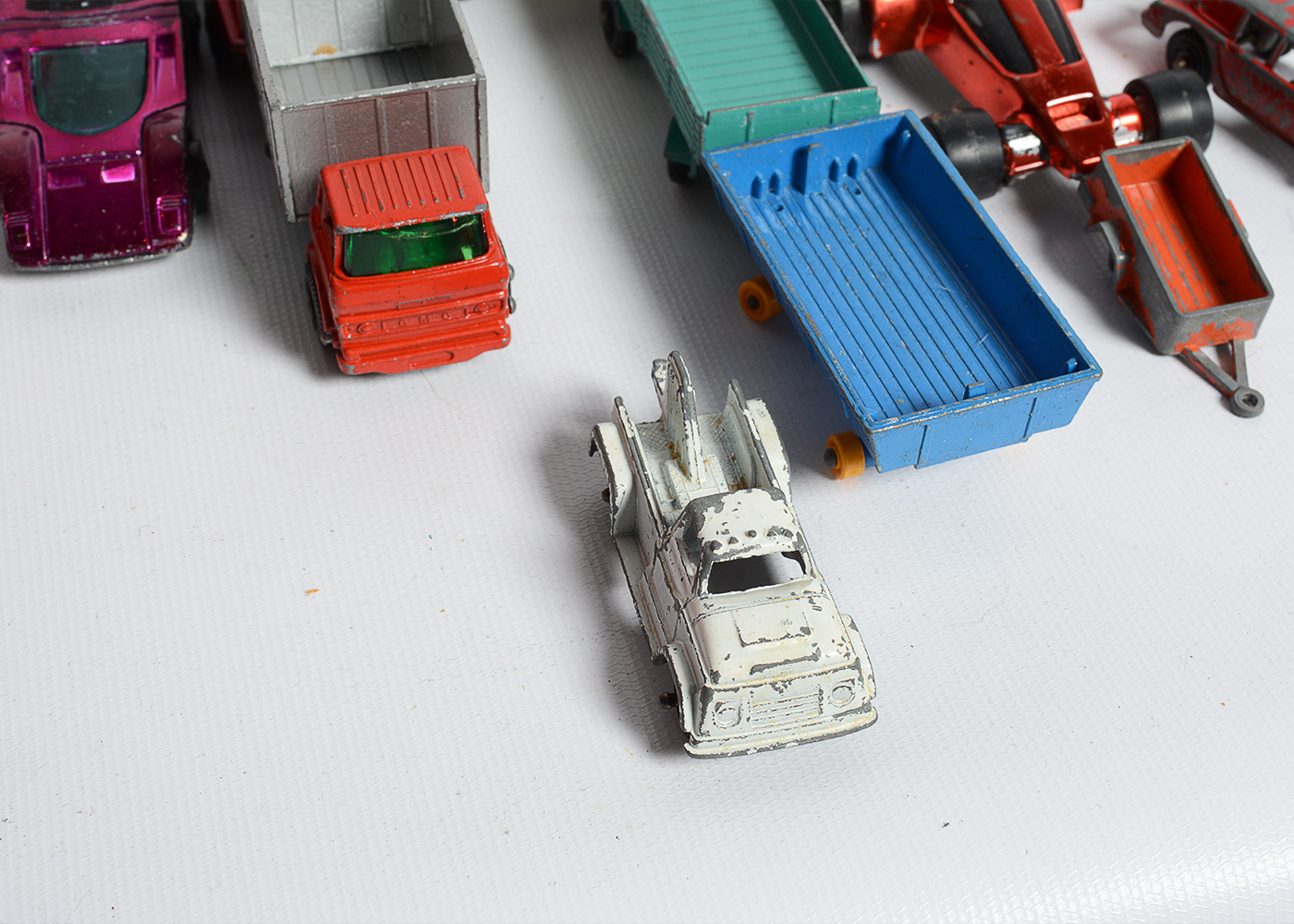 Hot Wheels Factory and Talking Service Center with Cars