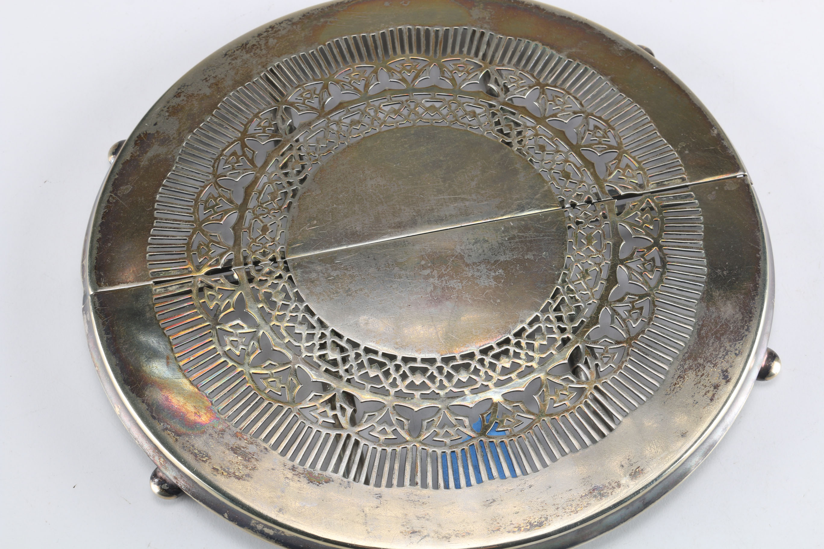 Circa 1940s Midsilcraft Silver Plate Expandable Trivet