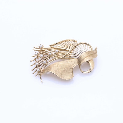 14K Yellow Gold Pearl Brooch 14K Yellow Gold Pearl Brooch