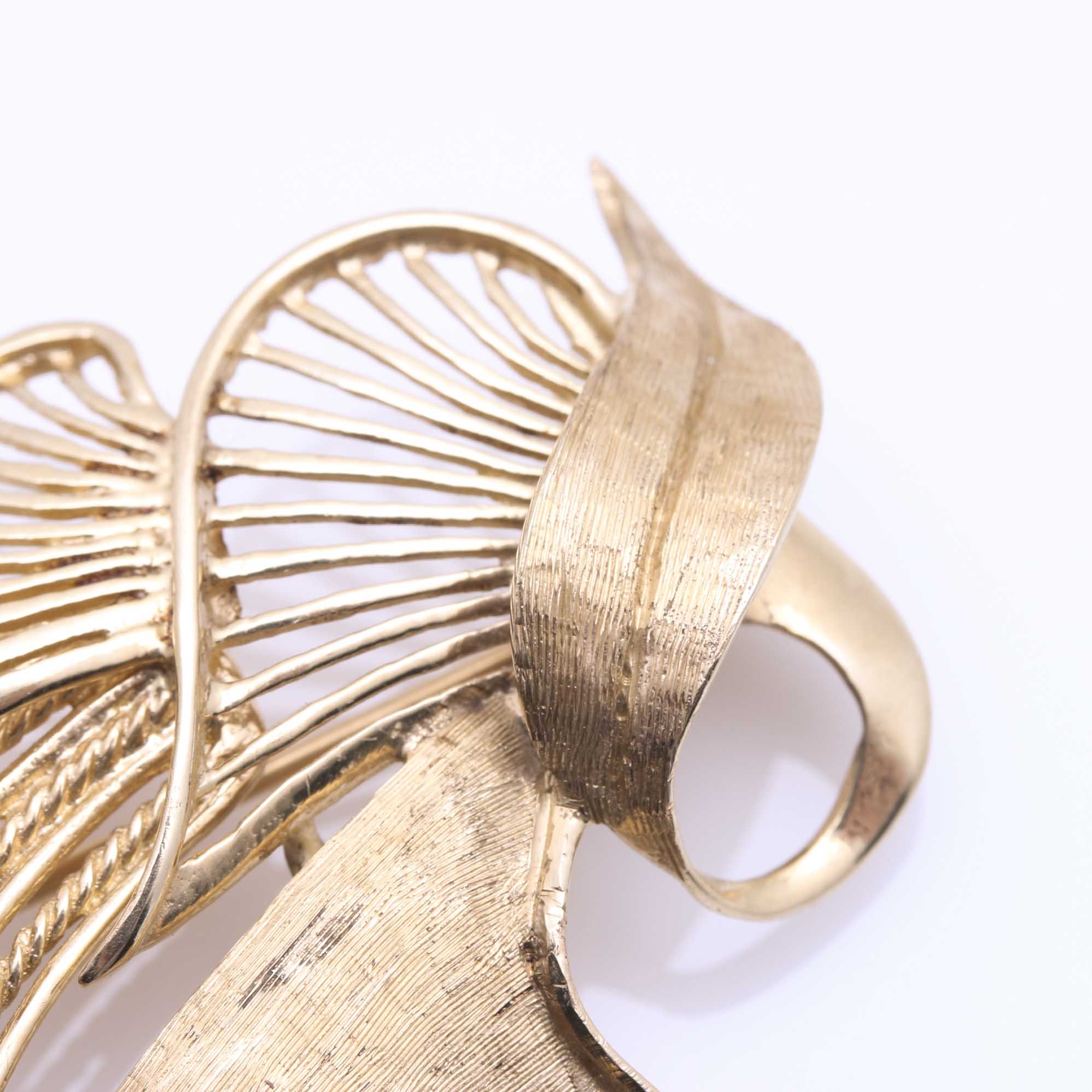 14K Yellow Gold Pearl Brooch