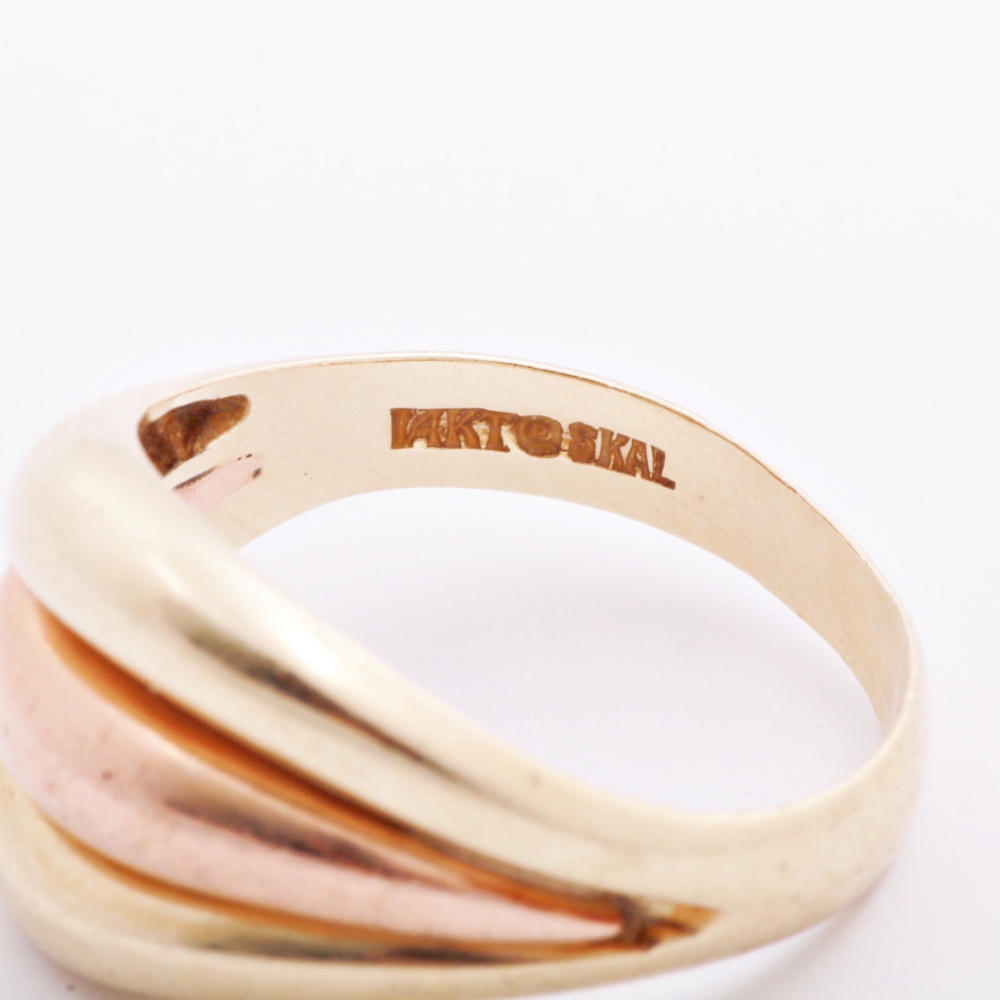 14K Yellow Gold and Rose Gold Wave Ring